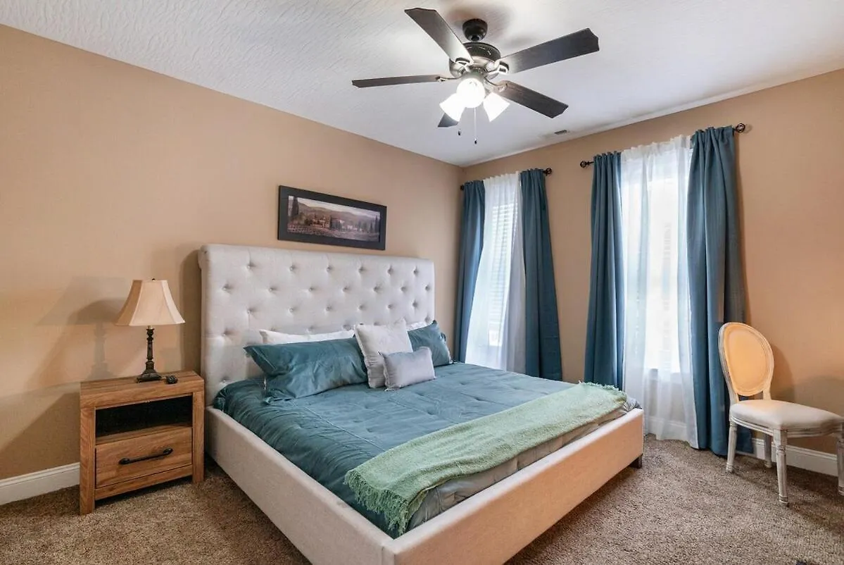 4 Bedroom Luxe Home In Brewery District Columbus